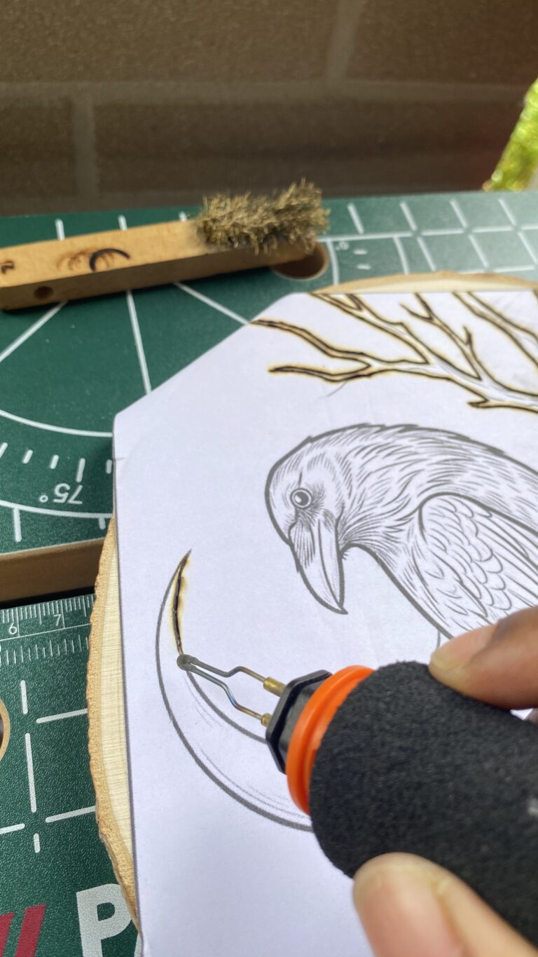 Modèles de pyrogravure sur papier autocollant, plus d&rsquo;inconvénients que d&rsquo;avantages